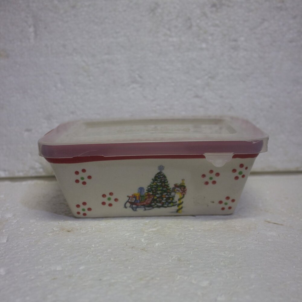 Temptations by Tara 12 Oz Loaf Pan with Lid